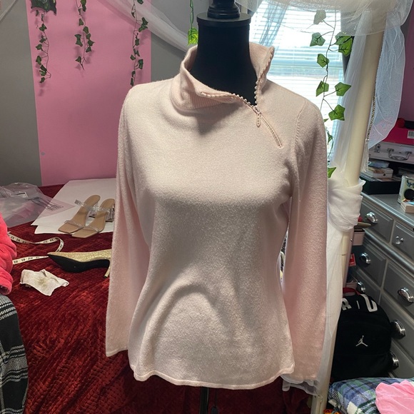 Woman’s size L pink sweater - Picture 1 of 5